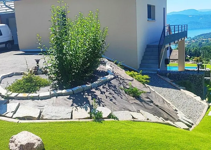 Chambre Vue Lac Av Piscine